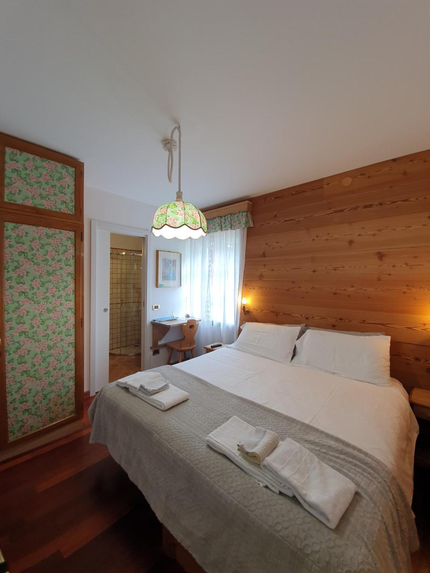 B&B Cristallo Cortina d'Ampezzo Luaran gambar